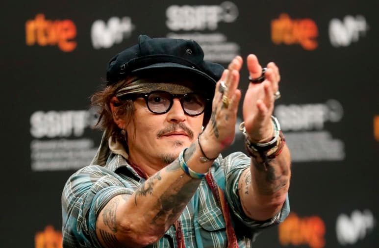 Johnny Depp, protagonista de la jornada en el Festival de San Sebastián, que le entregará esta noche el Premio Donostia, aseguró en rueda de prensa que 'nadie está a salvo de la cultura de la cancelación', que trata de apartar de los ámbitos profesionales a personas sobre las que se han vertido acusaciones, incluso si no han sido probadas. (ARCHIVO)