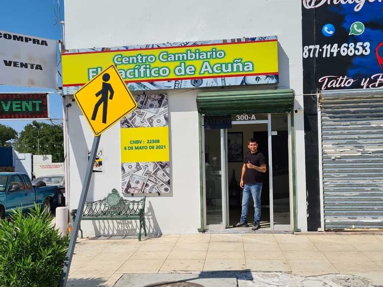 Dueños de los centros de cambio aseguran que disminuyó un 90 por ciento la clientela y ya consideran crítica la situación.