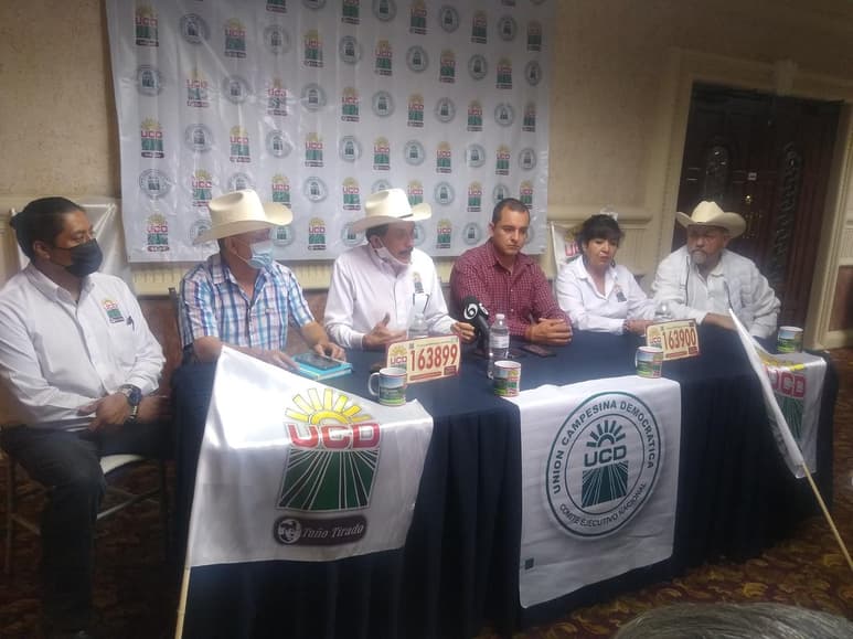 Buscan hacer un frente común entre las diversas organizaciones para la regularización de los vehículos de procedencia extranjera. (ARCHIVO)