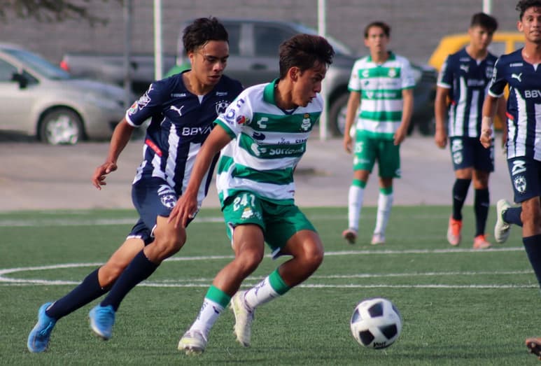 Buen momento viven las filiales Sub-20 y Sub-18 de Santos. (CORTESÍA)