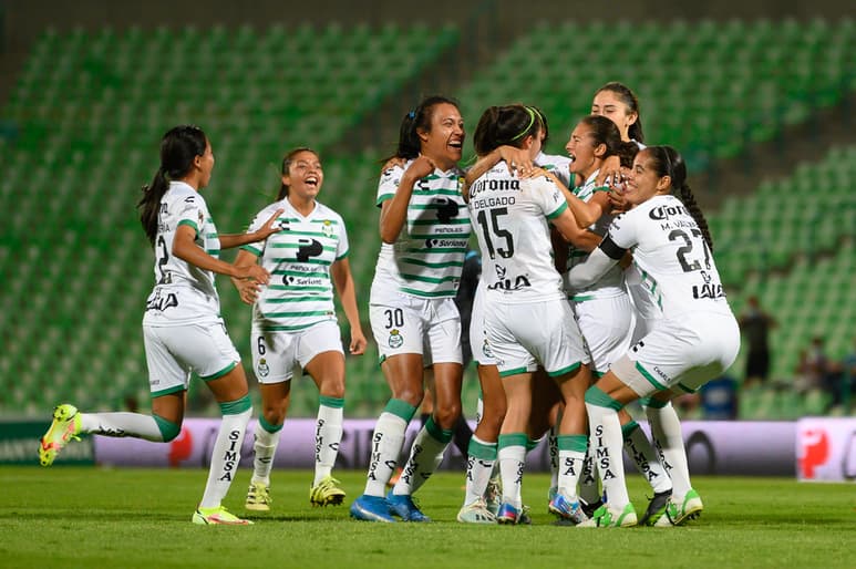 Las Guerreras llegan al juego con cuatro victorias en fila, en las que han marcado 18 goles. (JORGE MARTÍNEZ)