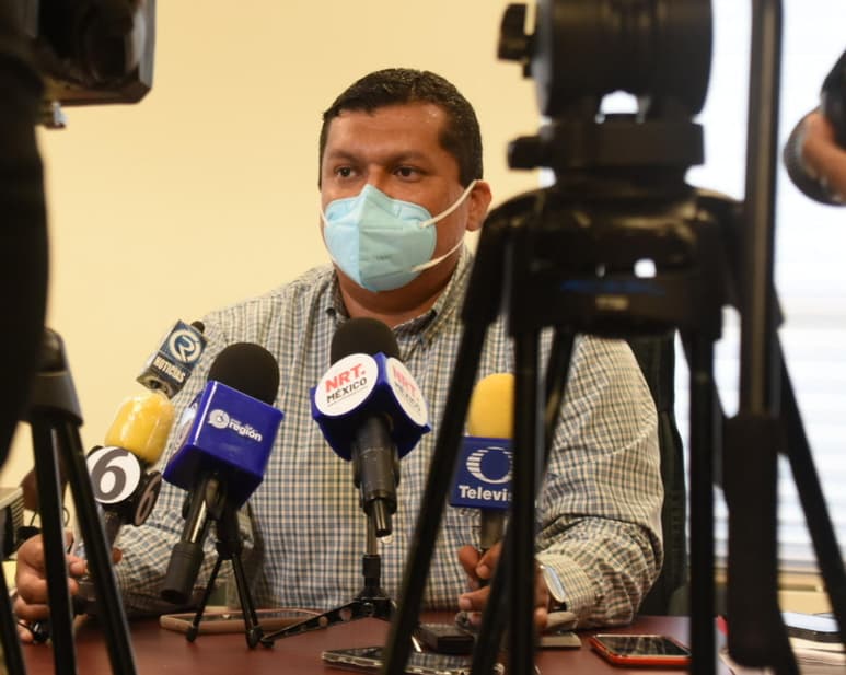 El delegado de la Fiscalía General del Estado (FGE) en la Región Centro, Rodrigo Chairez Zamora, informó que la detención se realizó en uno de los retenes de seguridad instalados por las autoridades en la vía federal que conecta a los estados de Coahuila y nuevo León. (ARCHIVO)
