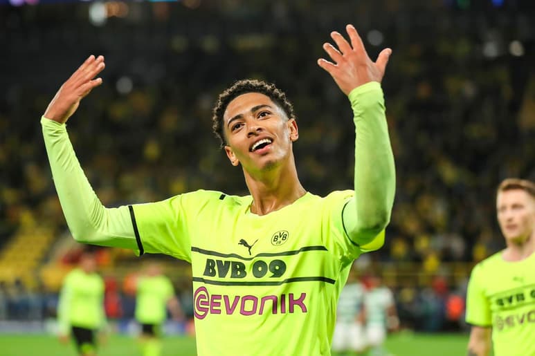 El Borussia Dortmund, plagado de bajas, entre ellas la de su goleador Erling Haaland, salió airoso en la visita del Sporting portugués, que sigue sin puntuar en lo que va de Liga de Campeones y que sucumbió al olfato anotador del neerlandés Donyell Malen (1-0). (EFE)