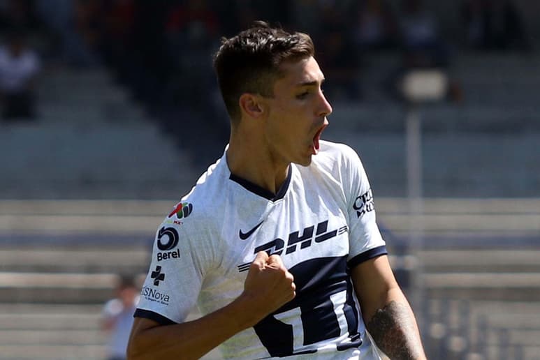 El argentino Juan Ignacio Dinenno, delantero del Pumas, negó este miércoles que haya tenido mala relación con su antiguo socio en el ataque, el panameño Gabriel Torres, quien fue despedido por el conjunto mexicano. (ARCHIVO)