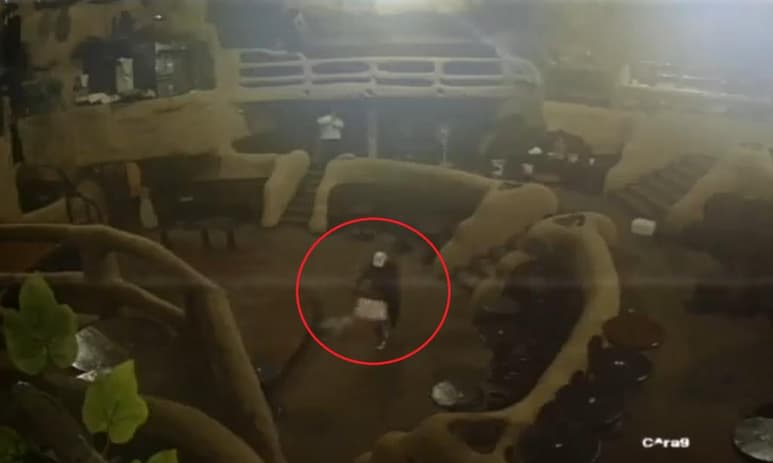 Los responsables del incendio en la discoteca Baby'O, habrían sido tres sujetos que entraron a la fuerza al lugar para prender fuego desde su interior (CAPTURA)