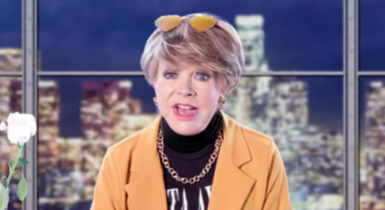 Lolita Ayala debutó como actriz en la serie de comedia 'Se rentan cuartos' y aunque acepta que no ha sido fácil hacer reír cuando por dentro está sufriendo, ve esta oportunidad como una especie de medicina sanadora. (ESPECIAL)