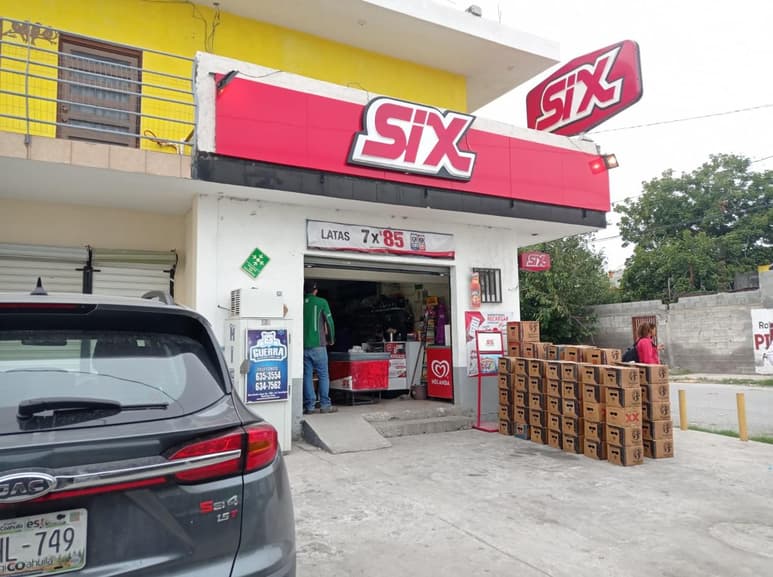 La Policía Municipal de Ciudad Frontera localizó a la mujer que fue víctima la noche del jueves de un violento asalto en un depósito de cerveza en la colonia 10 de mayo de esta población, cuyo video de los hechos se hizo viral en unas cuantas horas.