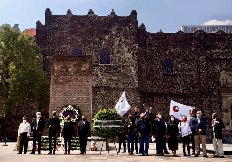 Conmemoran 53 años de la matanza de estudiantes en plaza de las Tres Culturas. (ESPECIAL)