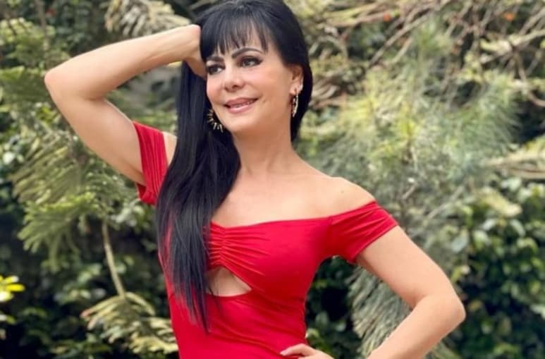 La cantante costarricense celebró a su modo el alcanzar los 7 millones de seguidores en Instagram, compartiendo una foto en bikini (@MARIBELGUARDIA)