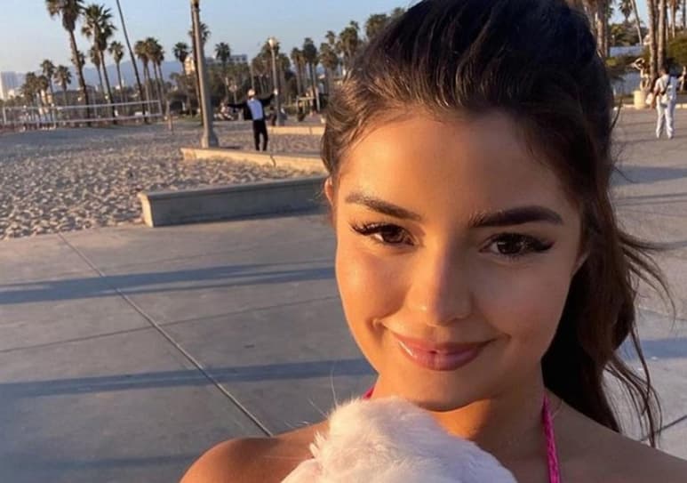La modelo Demi Rose, vuelve a 'robar suspiros' al lucir su figura con un 'llamativo' atuendo (INSTAGRAM)