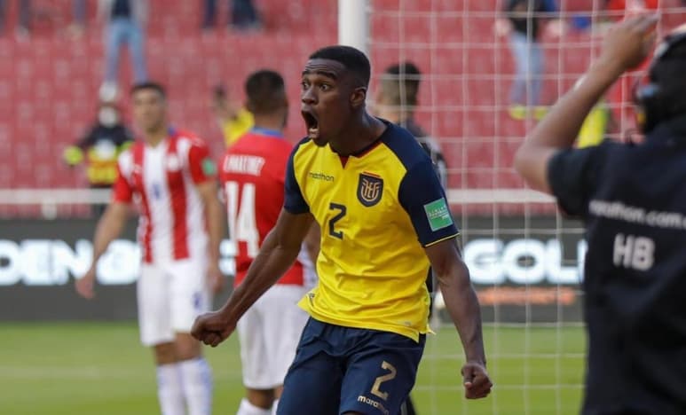 Torres Caicedo se ha convertido en uno de los zagueros más sólidos de toda la Liga MX. (ESPECIAL)