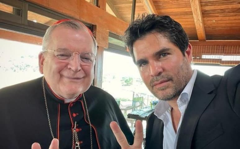 Eduardo Verástegui se encuentra nuevamente en el “ojo del huracán” tras pronunciarse en contra de las vacunas para el COVID por considerarlas de “el diablo”, por lo que advirtió a sus seguidores, algo que le valió comparaciones con Paty Navidad. (INSTAGRAM)
