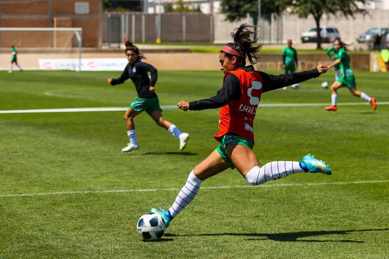 Las Guerreras del Santos Laguna Femenil han sorprendido a propios y extraños con su accionar dentro del torneo Grita México Apertura 2021, dando un giro de 180 grados a lo mostrado durante los torneos anteriores, pues ahora están en la lucha por los primeros lugares.