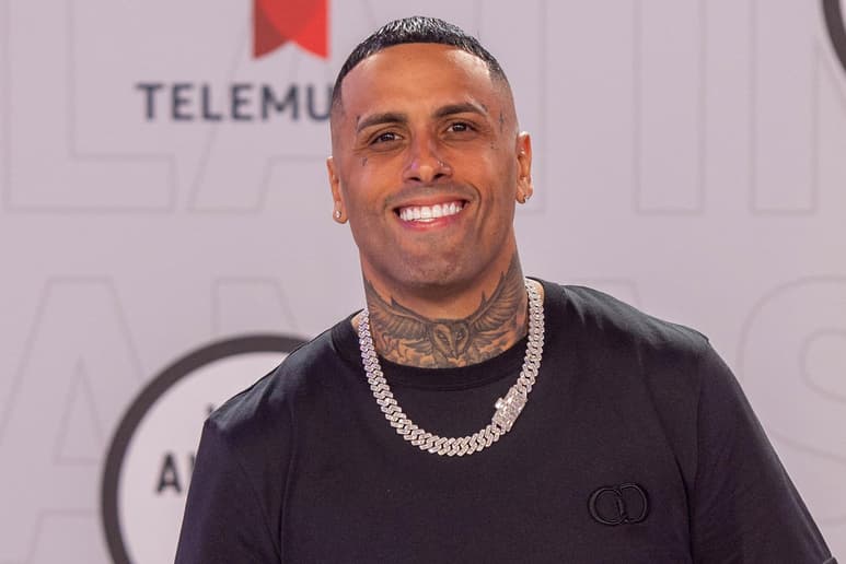 El cantante y compositor puertorriqueño Nicky Jam lanzó el video musical de la balada 'Melancolía', parte de su nuevo álbum 'Infinity', según informa este jueves a través de un comunicado la discográfica Sony Music.

