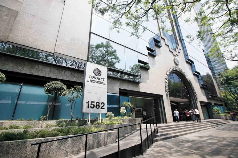 Este viernes compareció ante la Fiscalía Especializada en Materia de Delincuencia Organizada (FEMDO), la licenciada en Matemáticas Aplicadas, María Mónica Ramírez Bernal, quién está entre los 31 científicos e investigadores acusados por la Fiscalía General de la República (FGR) de delincuencia organizada. (ARCHIVO)
