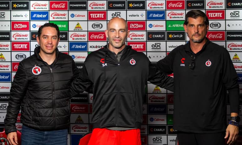 Los Xolos de Tijuana ya tienen entrenador. Después del cese de Robet Dante Siboldi, el equipo fronterizo anunció este viernes al argentino Sebastián Méndez, 'El Gallego', como su nuevo DT.