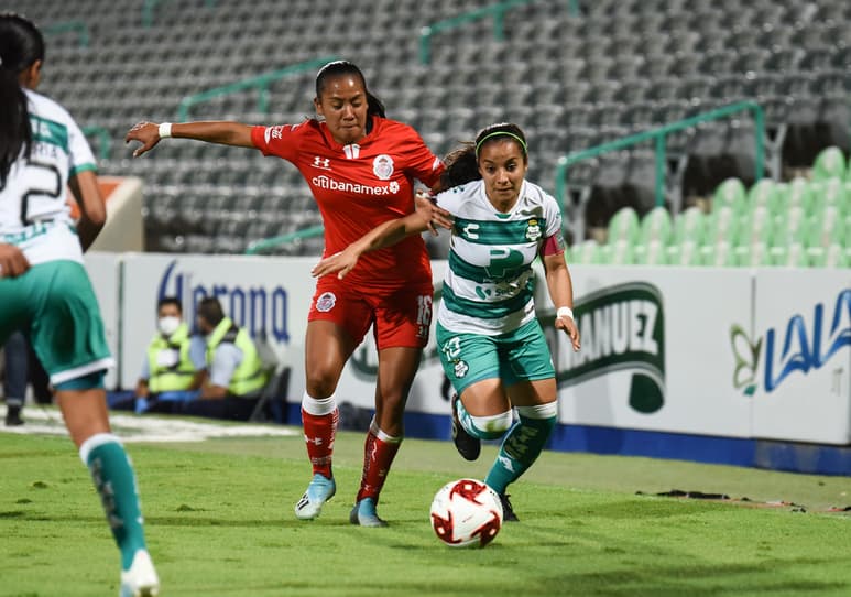 Las Guerreras del Santos, intentarán extender su racha de cinco victorias en el Apertura 2021, jugando contra el Toluca como visitantes (ARCHIVO)