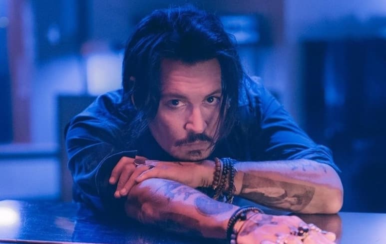 Mientras que diversas productoras le han dado la espalda a Johnny Depp tras ser acusado de “marido golpeador” durante su matrimonio con la también actriz Amber Heard, la reconocida firma francesa Dior ha presentado este sábado al artista como el nuevo rostro de su marca. (ESPECIAL)