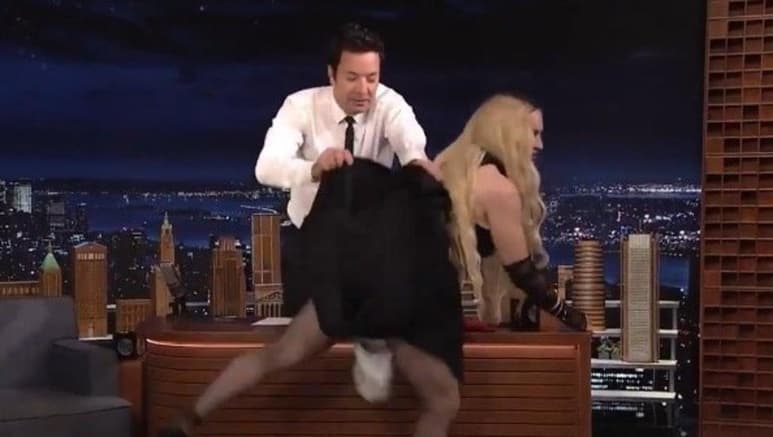 “La reina del pop”, Madonna, causó revuelo durante su presentación en el reconocido programa “The Tonight Show” conducido por Jimmy Fallon, el último jueves por la noche. (ESPECIAL)