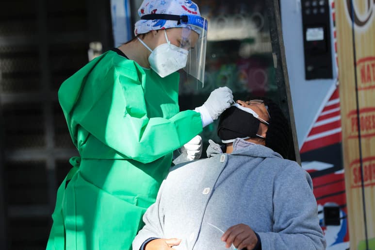 Al día de hoy, se contabilizan en Coahuila 93,119 casos, incluidos 7,264 decesos. (ARCHIVO)