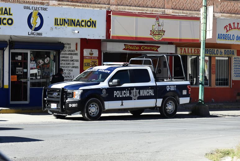 Agentes comenzaron la búsqueda del presunto implicado. (EL SIGLO DE TORREÓN)
