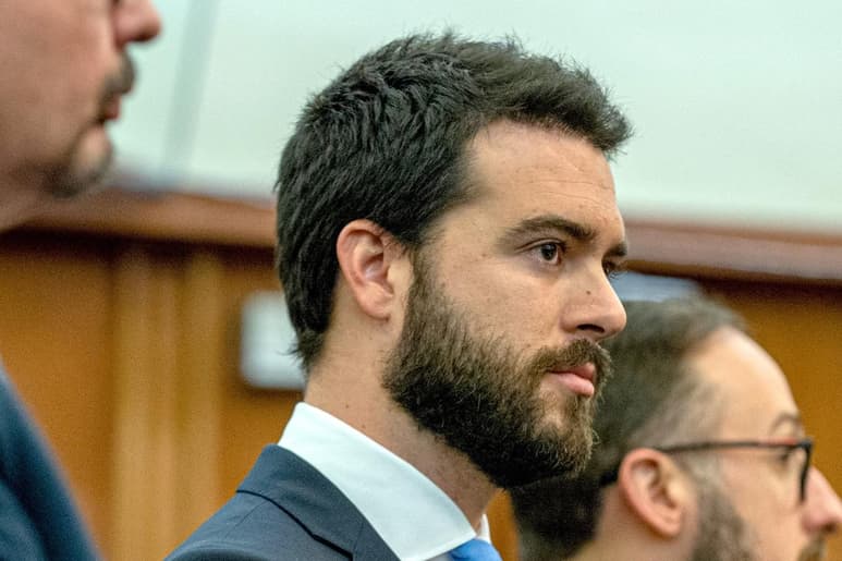 El juicio del actor mexicano Pablo Lyle en Miami por la muerte de un hombre con el que discutió por un asunto de tráfico fue pospuesto nuevamente este jueves a petición de la defensa.