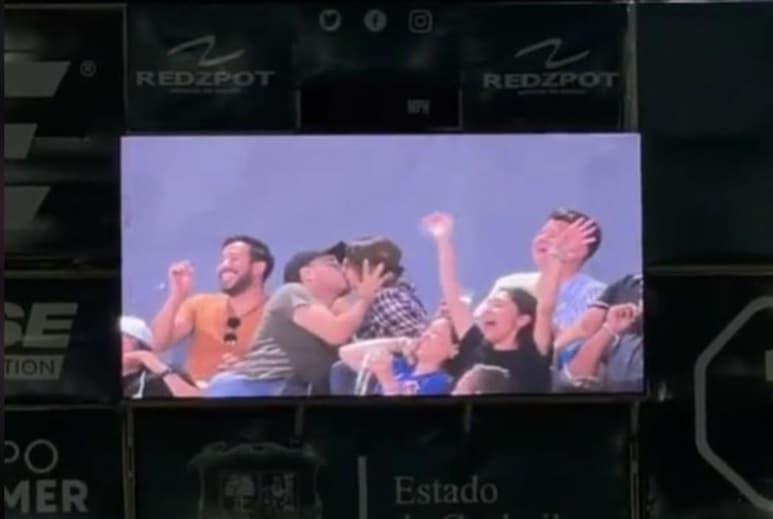 Sin duda el Estadio Revolución de nuestra Comarca Lagunera es un espacio para además de disfrutar del béisbol, se disfruta de un buen ambiente entre aficionados y trabajadores.
