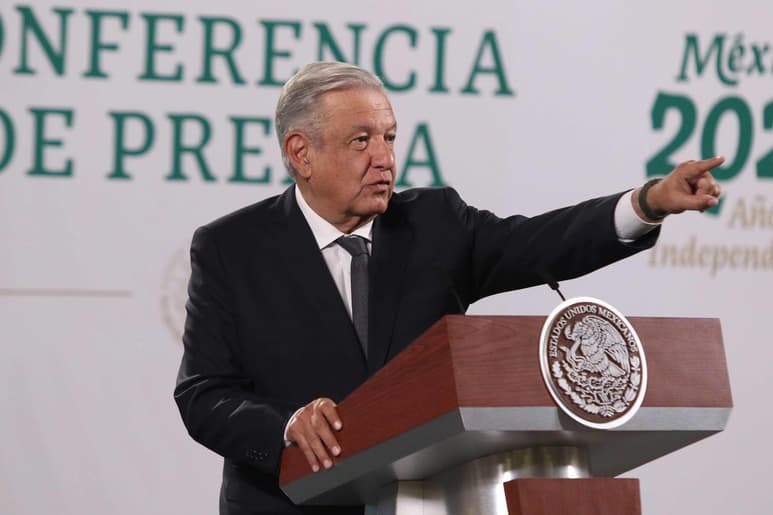 A propósito del caso del exgobernador de Sonora, Guillermo Padrés, el presidente Andrés Manuel López Obrador afirmó que el panista Diego Fernández de Ceballos y Antonio Lozano Gracia, exprocurador General de la República, mantienen influyentismo en el sistema de procuración de justicia y el poder judicial. (ARCHIVO)