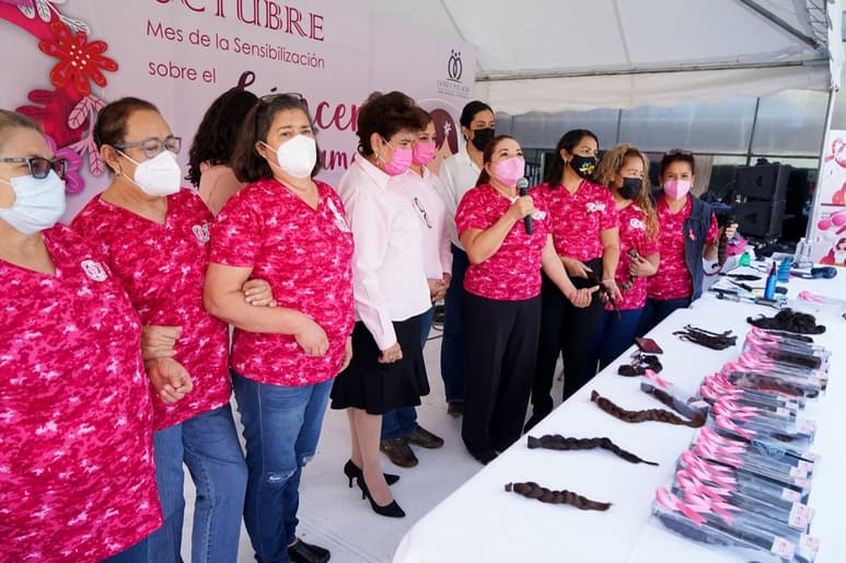 Se organizó la actividad en la que mujeres, niñas y hombres donaron cabello para la elaboración de pelucas oncológicas. (CORTESÍA)