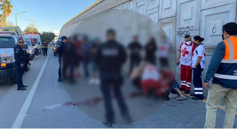 Hombre se lanza de puente vehicular en Gómez Palacio, pese a los esfuerzos de las autoridades por salvarlo, no lograron que sobreviviera.