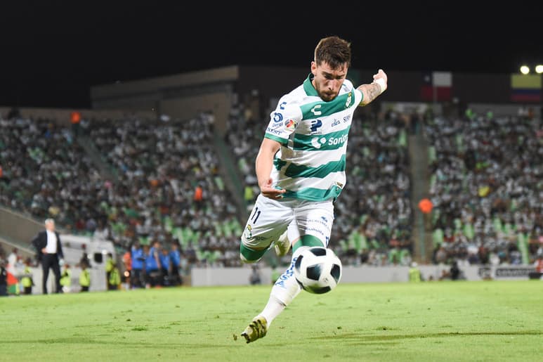 Santos Laguna recibe hoy en el estadio Corona a los Diablos Rojos del Toluca, en punto de las 19:06 horas.