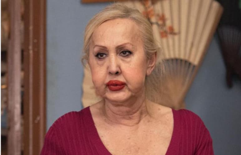Este domingo se dio a conocer la muerte de la actriz Laura Frenchkiss, quien se hizo conocida por su participación en la serie de la Veneno, su deceso fue confirmado a través de la agencia de representación Suma Content.