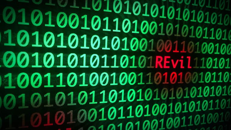 A REvil se le atribuye un ataque a un proveedor de Apple que filtró esquemas de las MacBooks que se lanzaron esta semana (ESPECIAL)
