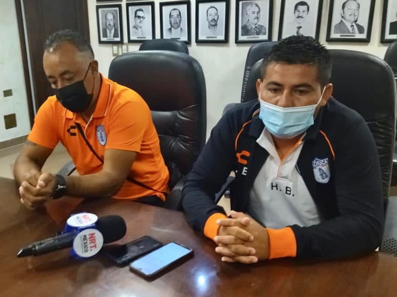 Para apoyarlos e impulsarles hasta llegar a la primera división. (SERGIO A. RODRÍOGUEZ)