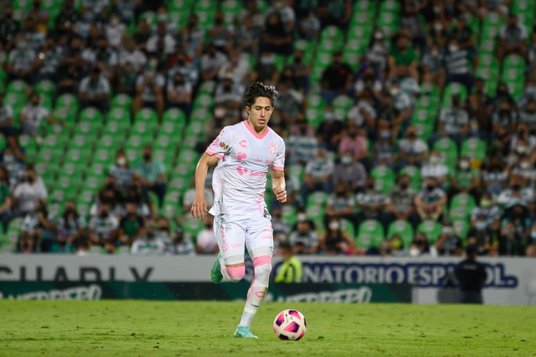Alan Cervantes fue convocado por la Selección junto a Eduardo Aguirre, para disputar un partido amistoso mañana contra el combinado ecuatoriano.