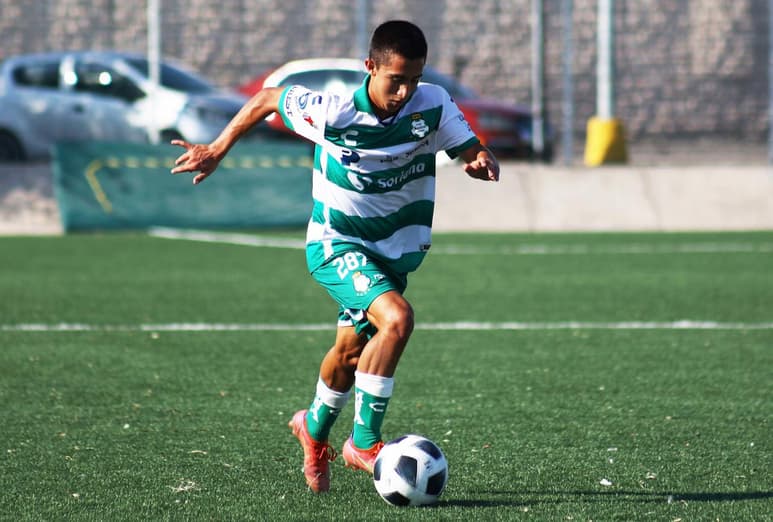 Santos Laguna llegó a 19 convocatorias a Selecciones Nacionales durante el mes de octubre, hecho que llenó de orgullo y satisfacción a la institución lagunera.
