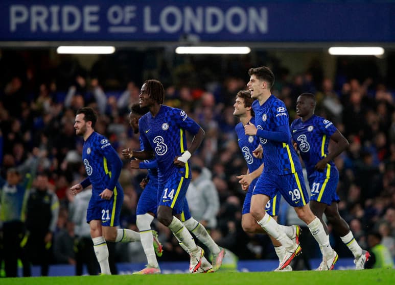 Chelsea avanzó en la Copa de la Liga de Inglaterra el martes, gracias a su tercera tanda de penaltis exitosa en la temporada. Arsenal tuvo un camino más sencillo rumbo a los cuartos de final.