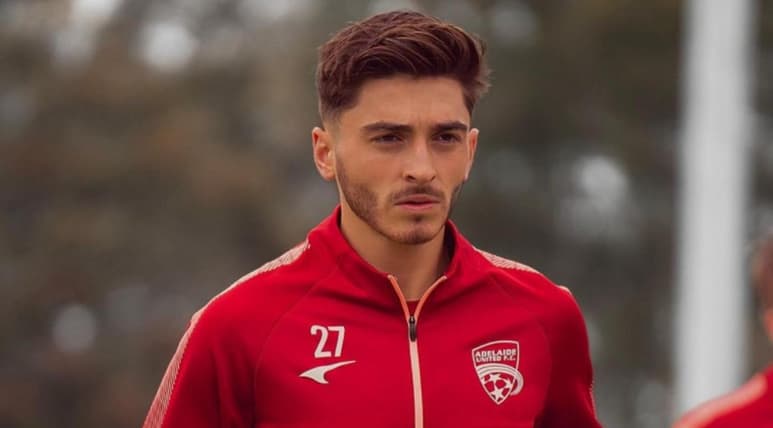 El jugador australiano del Adelaida United de la Liga Australiana en Primera División, Josh Cavallo, se declaró homosexual, el futbolista lo hizo a través de un mensaje publicado en sus redes sociales.