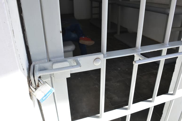 Ambos sujetos fueron internados en las celdas del Tribunal de Justicia Municipal (TJM). (EL SIGLO DE TORREÓN)