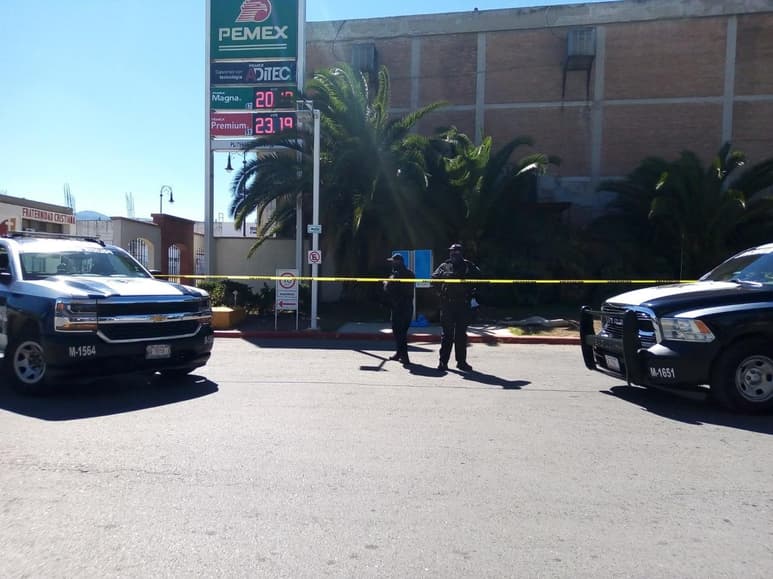 A su llegada, los paramédicos confirmaron que ya no contaba con signos vitales, por lo que declararon su muerte. (EL SIGLO DE TORREÓN)