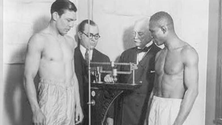 En la historia del boxeo han existido peleadores que han ganado múltiples títulos en diferentes divisiones. (ESPECIAL)