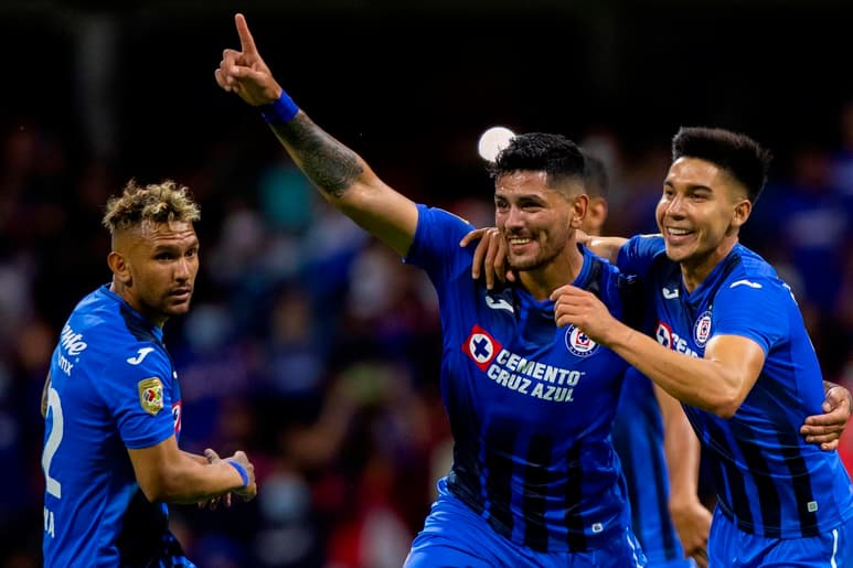 América fracasó en su intento por conquistar la Liga de Campeones de la Concacaf, llega golpeado para el clásico joven contra Cruz Azul, pero en La Noria no se confían. Guillermo Pol Fernández adelanta que será un juego cerrado.