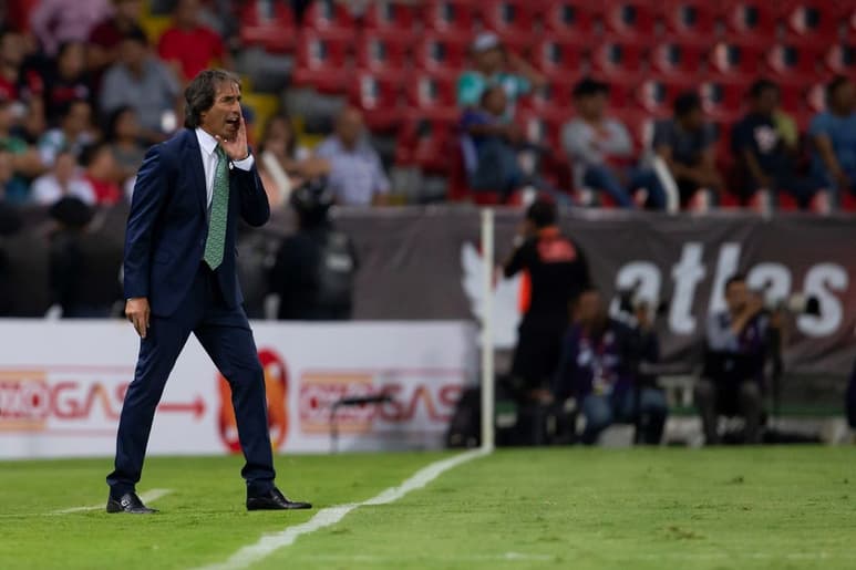 Guillermo Almada mencionó que deberán trabajar en corregir los errores que mostró su equipo en la segunda mitad ante Querétaro.