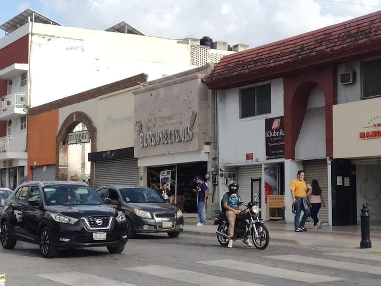 A comparación de años anteriores, en esta ocasión el Buen Fin para comerciantes del primer cuadro de la ciudad no hay un buen pronóstico de ventas, pues mientras no se resuelva la problema en el sector automotriz, no habrá incremento en sus ventas y mucho menos contratación de personal.