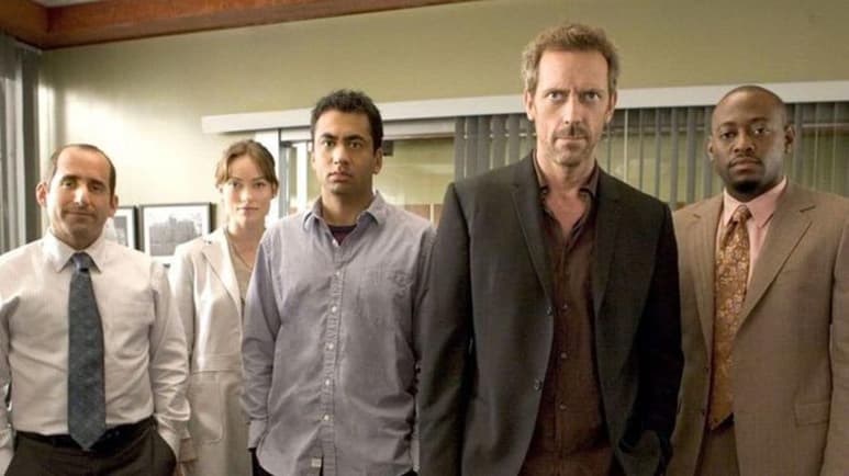 El actor estadounidense Kal Penn, conocido por sus papeles secundarios en series como Dr. House, The Big Bang Theory o How I Met Your Mother, acaba de hacer público su compromiso con un hombre llamado Josh con el que comparte su vida desde hace 11 años para desvelar así su homosexualidad. (ESPECIAL)
