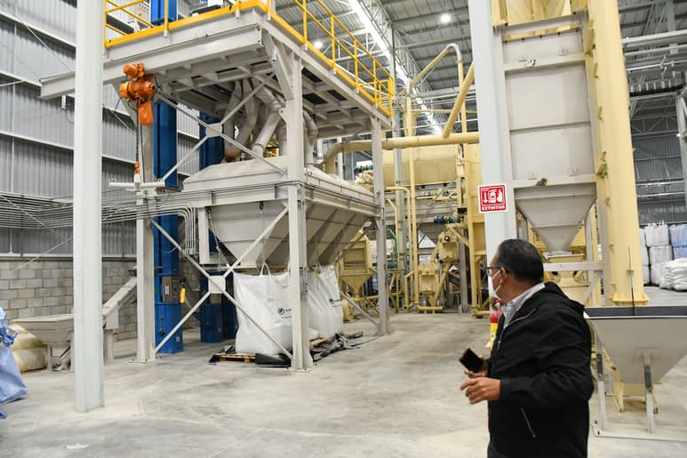 Ayer arrancó la operación de la empresa Polymerals, con una inversión de 400 millones de pesos en el Parque Pyme de Torreón. (EL SIGLO DE TORREÓN)