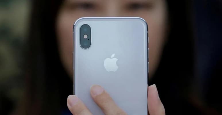 Dentro de sus actualizaciones, iOS mostrara borrosas las imágenes que proyecten desnudos (ESPECIAL)