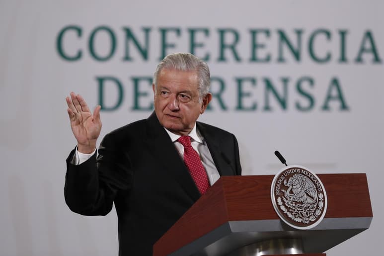 El presidente Andrés Manuel López Obrador manifestó que desea que en todo el país los gobernadores le aligeraran la carga de trabajo, como, afirmó, ocurre en Sonora, con el gobernador Alfonso Durazo Montaño (Morena). (ARCHIVO)
