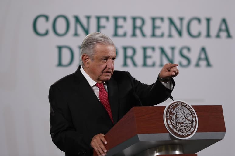 El presidente Andrés Manuel López Obrador aseguró que en la Cumbre de Líderes del Norte que sostendrá con el presidente de Estados Unidos, Joe Biden, y con el primer ministro de Canadá, Justine Trudeau, les planteará la necesidad de integrar a toda América al igual que la Unión Europea. (ARCHIVO)