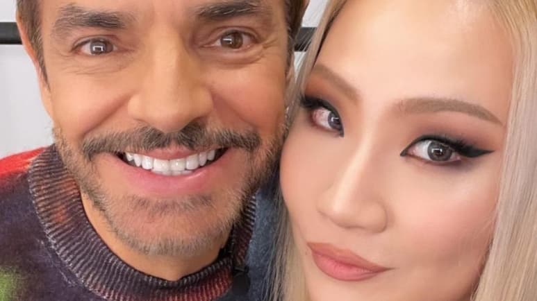 En redes sociales circula una fotografía en la que aparece el actor mexicano Eugenio Debez acompañado de la cantante y rapera surcoreana CL. De inmediato los fans mexicanos de la exintegrante de la banda de Kpop 2NE1 reaccionaron ante la reunión de los famosos.